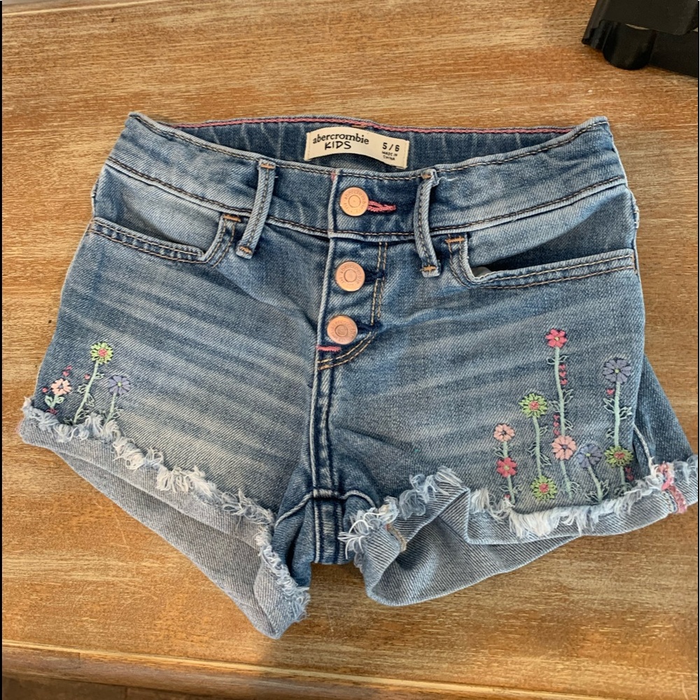 Abercrombie kids denim short pants